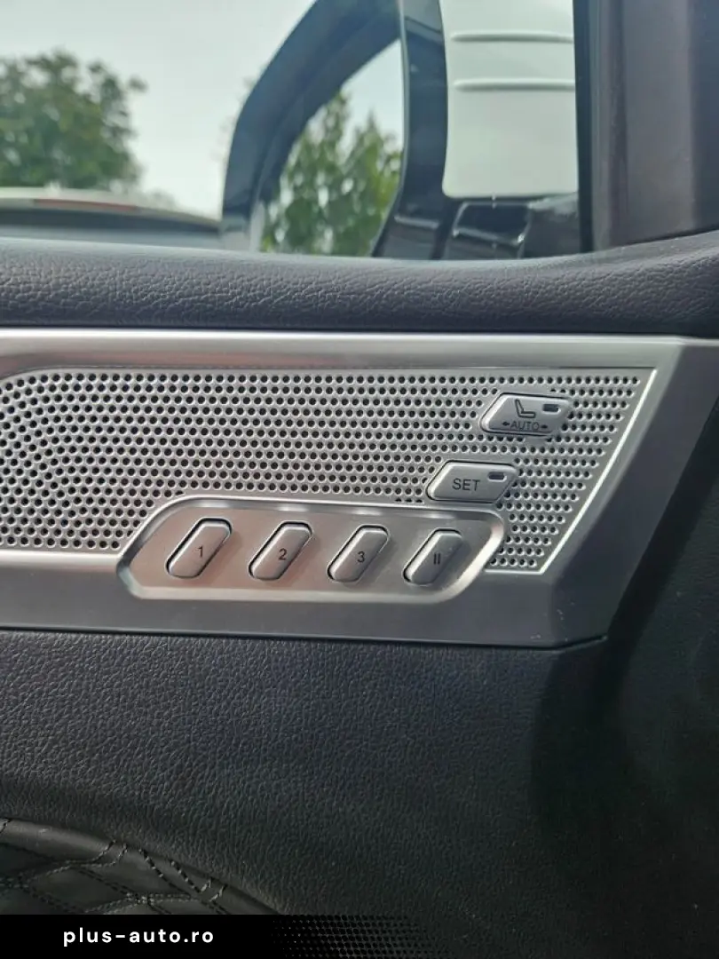 Ssangyong Rexton Premium plus cu trapa si praguri electrice