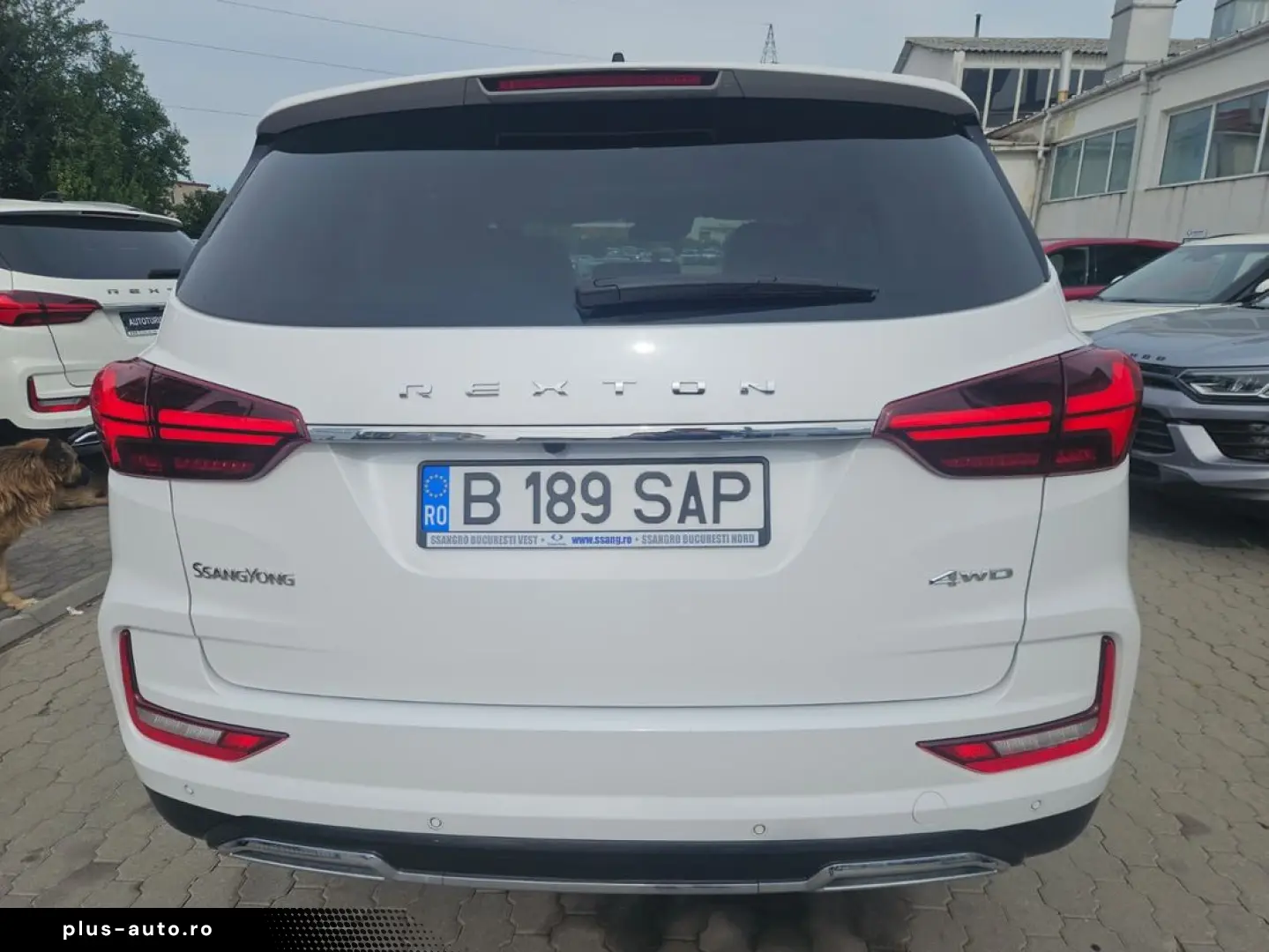 Ssangyong Rexton Premium plus cu trapa si praguri electrice