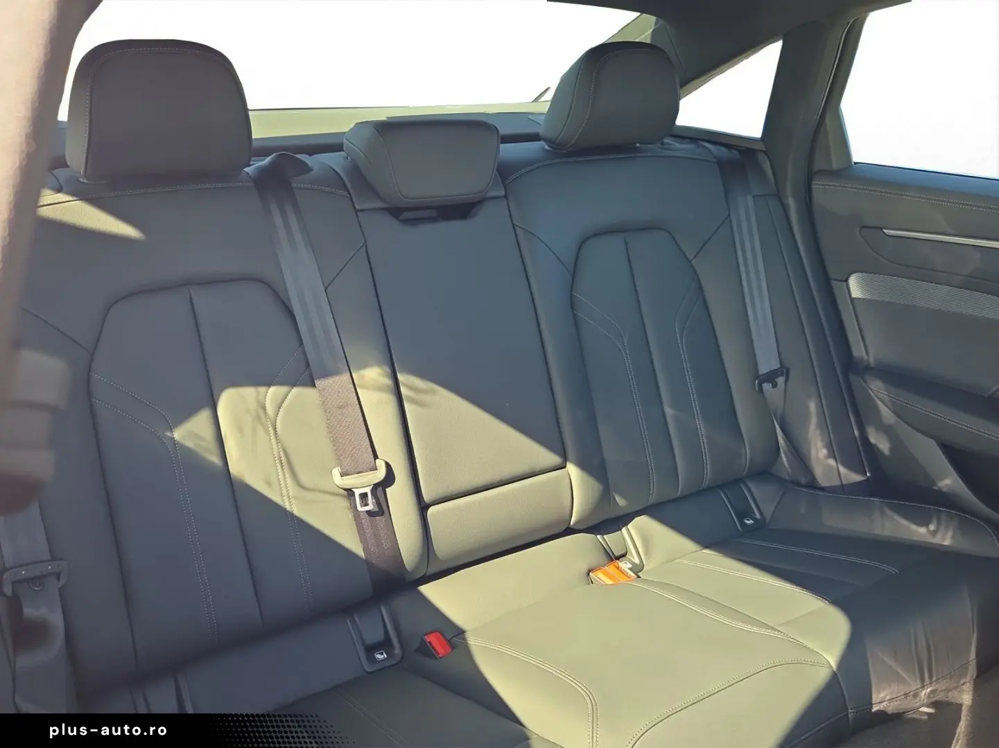 AUDI A6 în leasing operațional MOOV
