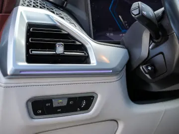 BMW XM Basis