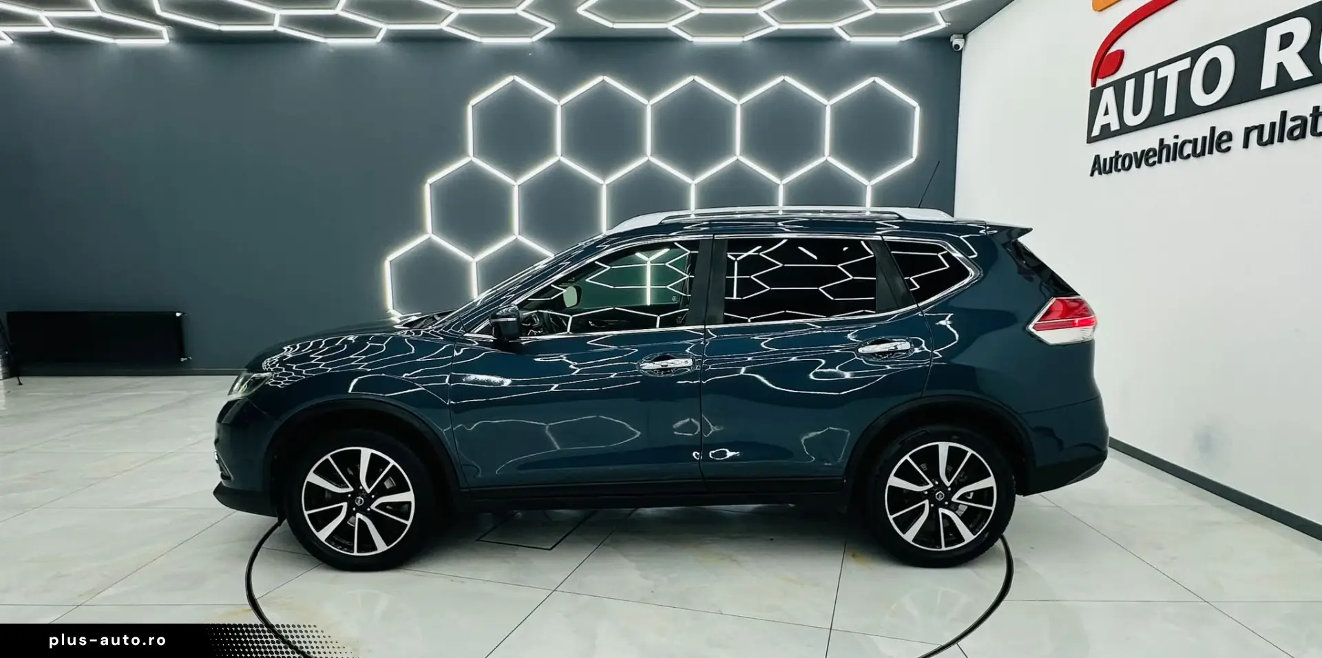 NISSAN X-TRAIL 2017 1.6D E6 7 locuri Garantie 12 Luni Rate A