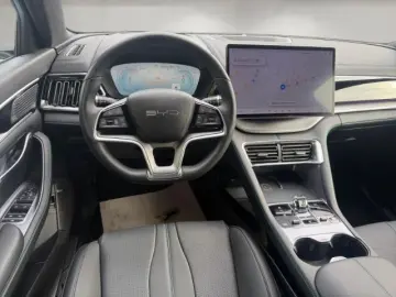 BYD Seal U DM-i PHEV