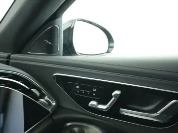 MERCEDES-BENZ AMG E 53 Hybrid 4MATIC  Limousine 360 …