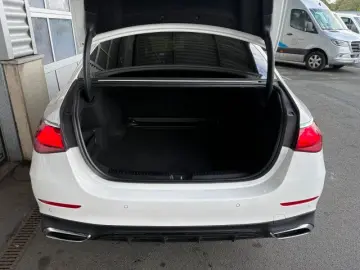 MERCEDES-BENZ E 200 Night AMG Line Advanced Distroni…