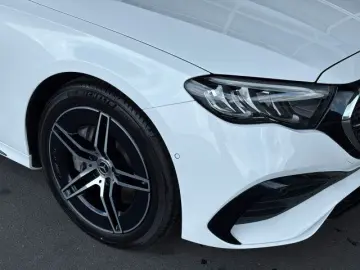 MERCEDES-BENZ E 200 Night AMG Line Advanced Distroni…