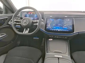 MERCEDES-BENZ E 200 AMG AMG LED KEYL TW DIST RFK WP