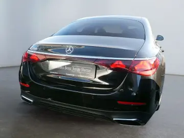 MERCEDES-BENZ E 200   AMG NIGHT DISTR KAMERA SPUR PDC SHZ