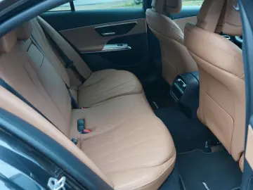 MERCEDES-BENZ E 220 d AMG Line Advanced Kamera Key Less