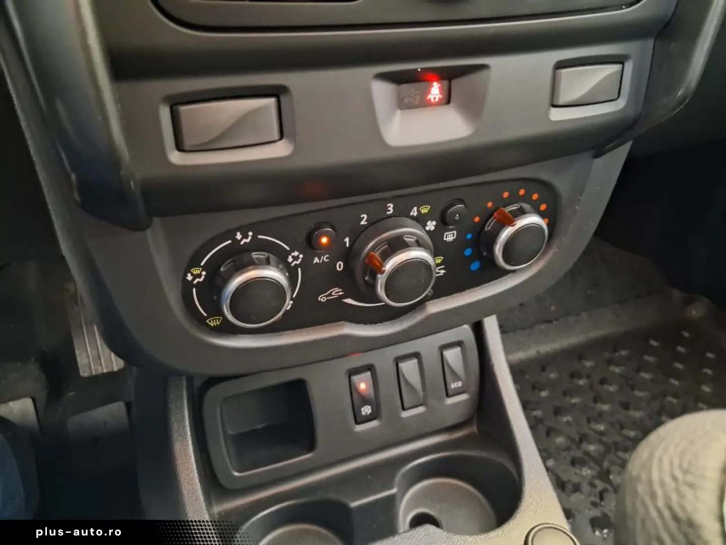 DACIA DUSTER 1.6 16V 114CP Ambiance 4x2