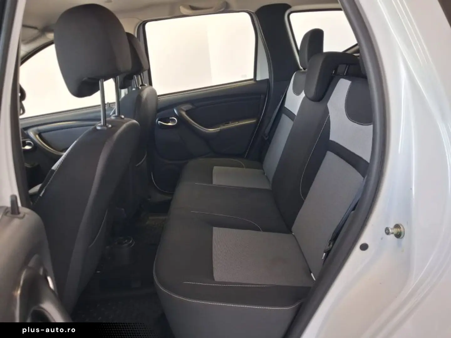 DACIA DUSTER 1.6 16V 114CP Ambiance 4x2