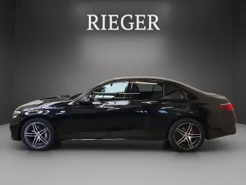 MERCEDES-BENZ E 300 de AMG NIGHT 360  Keyless Digital Light