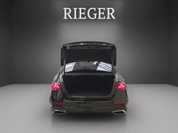 MERCEDES-BENZ E 300 de AMG NIGHT 360  Keyless Digital Light