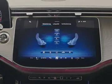 MERCEDES-BENZ E 300 de AMG NIGHT 360  Keyless Digital Light