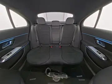 MERCEDES-BENZ E 200 AMG Adv. NIGHT Fahrassist Keyless 20