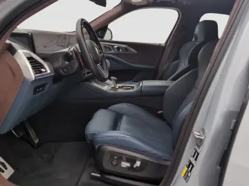 BMW XM Label Massage Bowers & Wilkins AHK Soft-Close