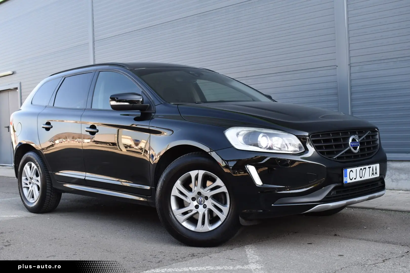 Volvo XC60 D3 Summum 2.0 Diesel -150 CP  172.000km EURO 6