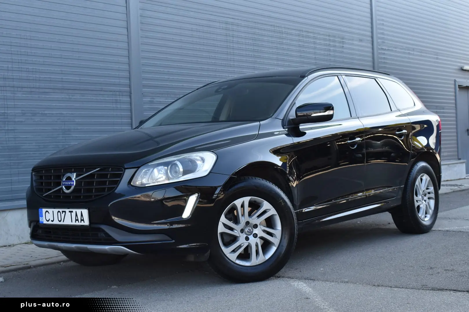 Volvo XC60 D3 Summum 2.0 Diesel -150 CP  172.000km EURO 6