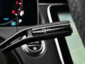MERCEDES-BENZ E 200 AMG Sport Advanced  ACC HUD LED …