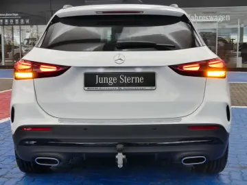 Mercedes-Benz GLA 180 AMG  R-