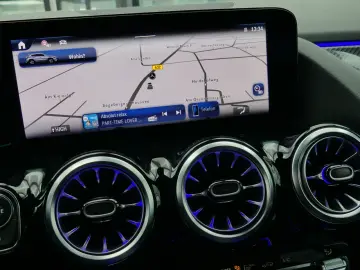 Mercedes-Benz GLA 180 AMG  R-
