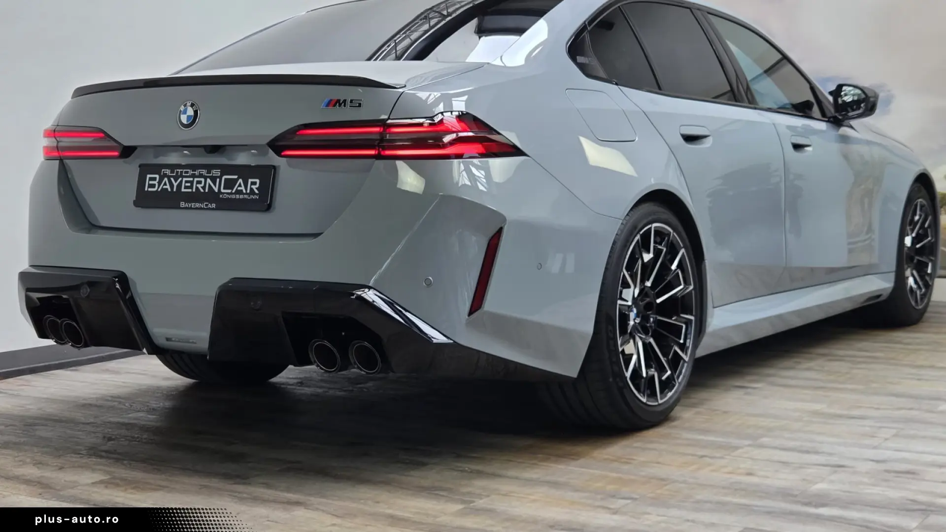 BMW M5 0 5% AHK Sitzlüftung B&WMultiSeats