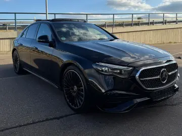 MERCEDES-BENZ E 220 d AMG Line Premium Digi Pano 360…
