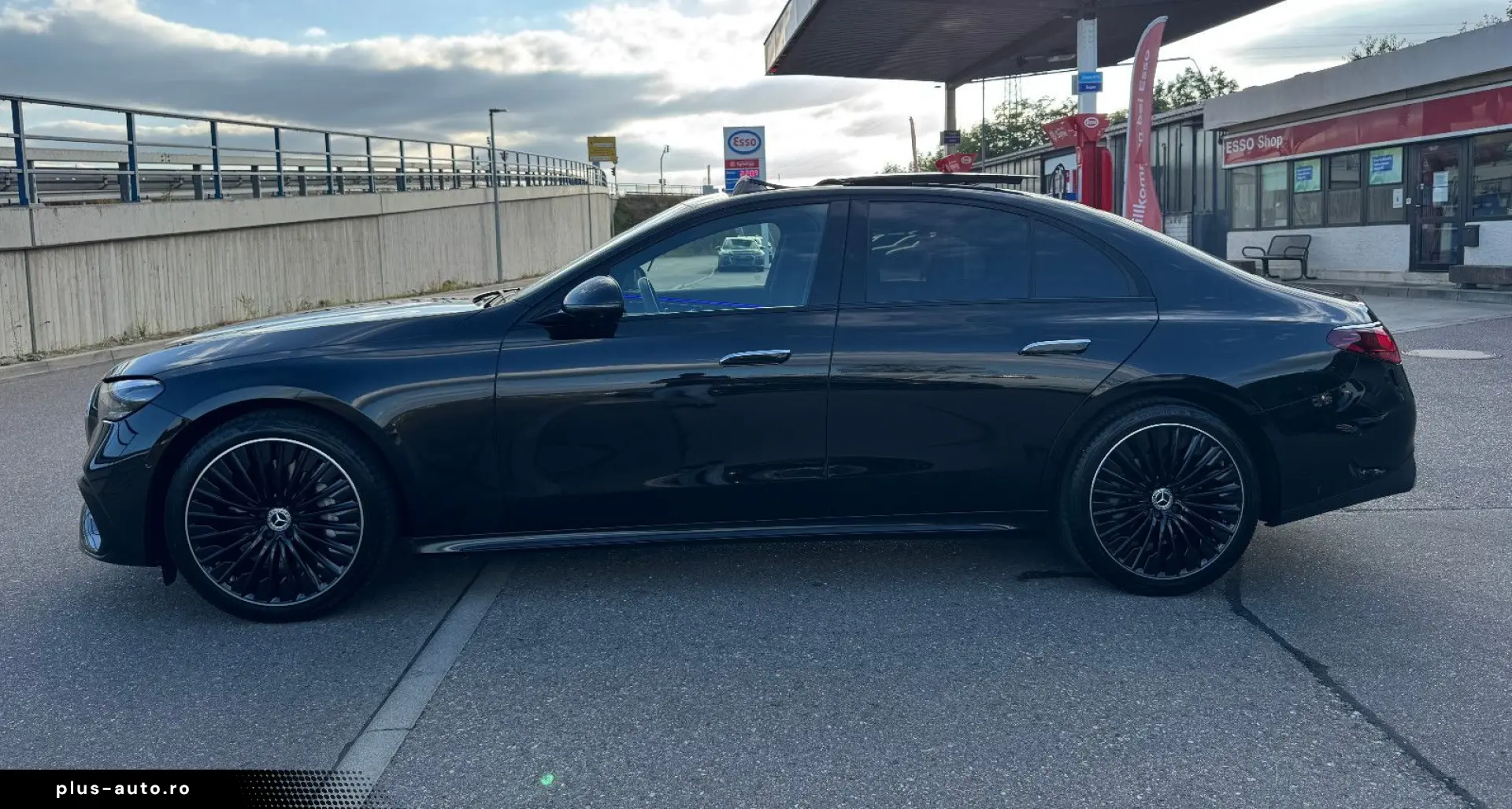 MERCEDES-BENZ Clasa E în leasing operațional MOOV