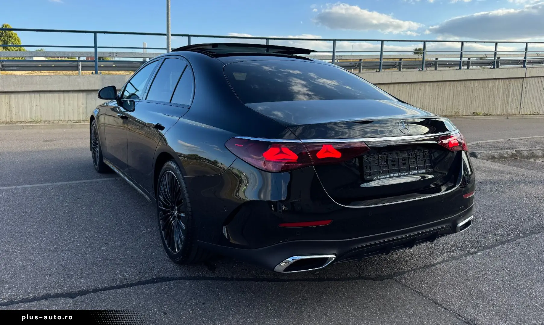 MERCEDES-BENZ Clasa E în leasing operațional MOOV