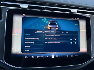 MERCEDES-BENZ E 220 d AMG Line Premium Digi Pano 360…