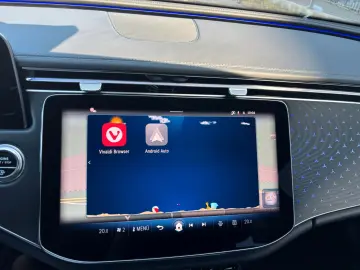MERCEDES-BENZ E 220 d AMG Line Premium Digi Pano 360…