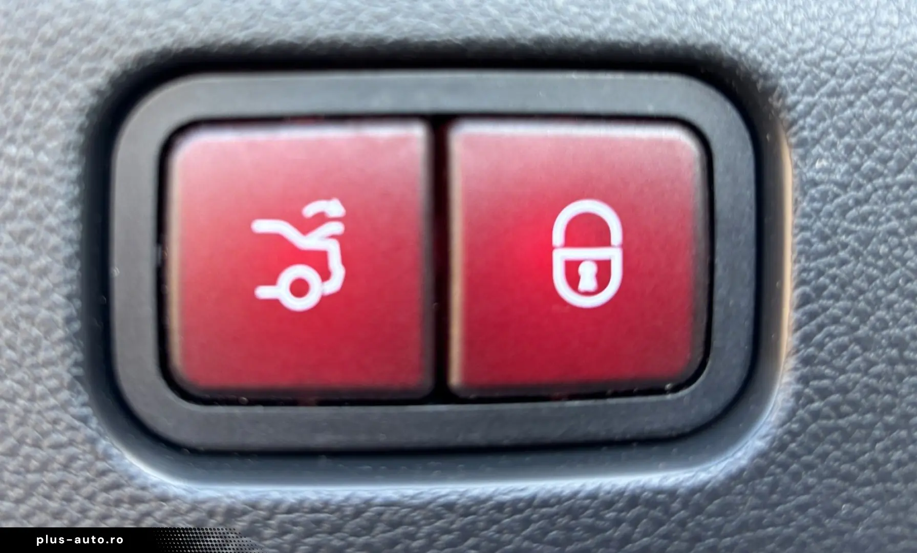 MERCEDES-BENZ Clasa E în leasing operațional MOOV