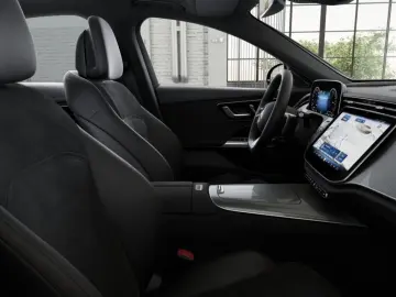 MERCEDES-BENZ E 300 e AMG Prem Pano Servo 19 Zoll Kam Digi