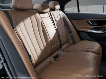 MERCEDES-BENZ E 220 d AMG Pano DigiLight Distr Airm …