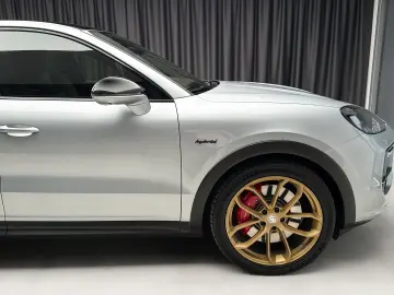 Porsche Cayenne S E-Hybrid Coupe HD-Matrix Sport Exhaust