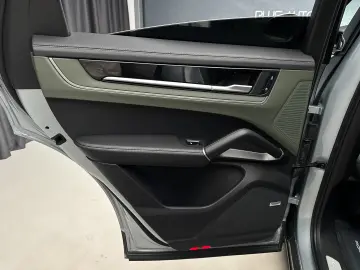 Porsche Cayenne S E-Hybrid Coupe HD-Matrix Sport Exhaust
