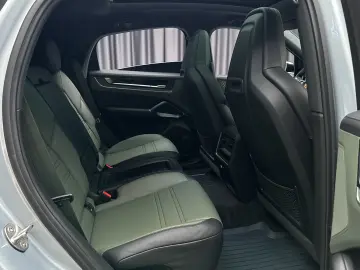Porsche Cayenne S E-Hybrid Coupe HD-Matrix Sport Exhaust