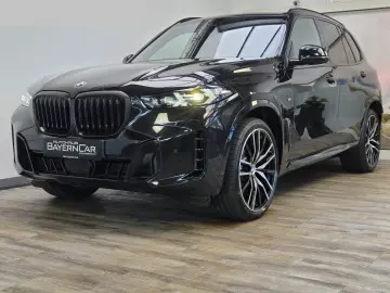 BMW X5 xDr40d M Sport Pro UPE138 B&W