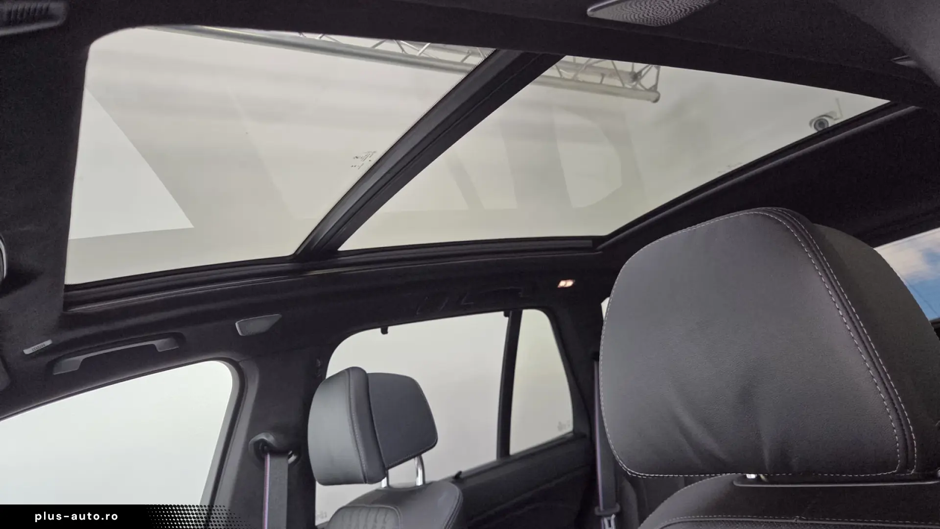 BMW X5 xDr40d M Sport Pro UPE138 B&W