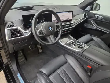 BMW X5 xDr40d M Sport Pro UPE138 B&W