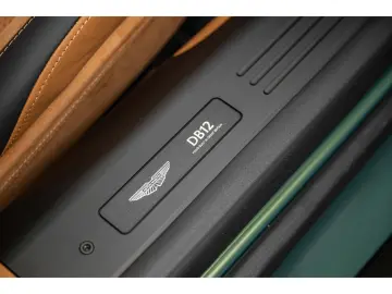 ASTON MARTIN Db12 4.0 V8 BI-TURBO 680 CH