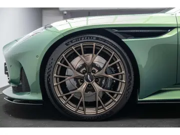 ASTON MARTIN Db12 4.0 V8 BI-TURBO 680 CH