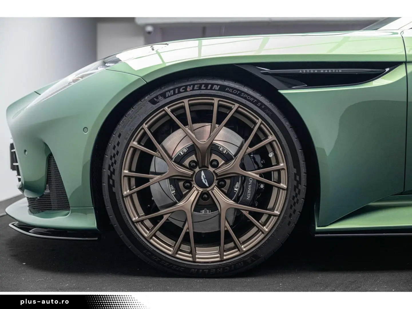 ASTON MARTIN Db12 4.0 V8 BI-TURBO 680 CH