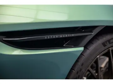 ASTON MARTIN Db12 4.0 V8 BI-TURBO 680 CH