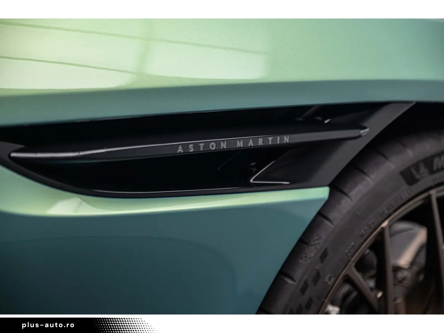 ASTON MARTIN Db12 4.0 V8 BI-TURBO 680 CH