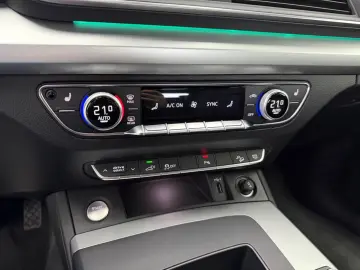 AUDI Q5 Sportback 50 TFSI e quattro advanced MATRIX