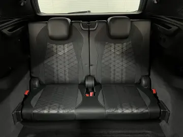 VW Tayron R-Line 2.0 TDI 110kW 7Sitz NAVI Panorama