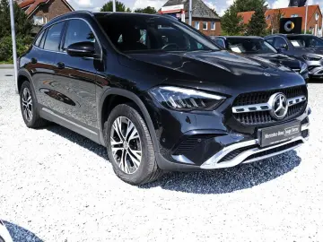 MERCEDES-BENZ GLA 200 d PROGRESSIVE AHK MBUX LED SHZ ADV.