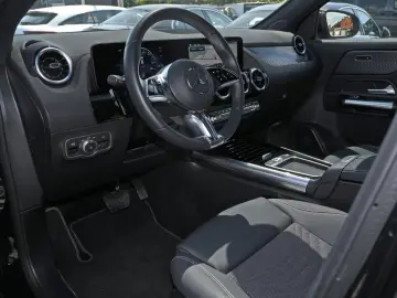 MERCEDES-BENZ GLA 200 d PROGRESSIVE AHK MBUX LED SHZ ADV.