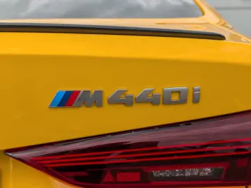 BMW M440i XDRIVE M SPORT PRO SHADOW H&K CARBON HUD