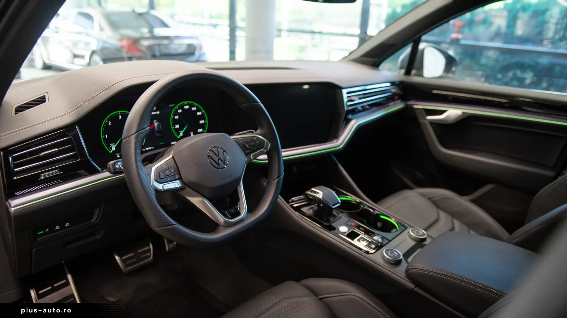 Volkswagen Touareg R-Line 3.0 V6 TDI 4MOTION